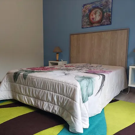 Quinta Dos Aromas בית אירוח